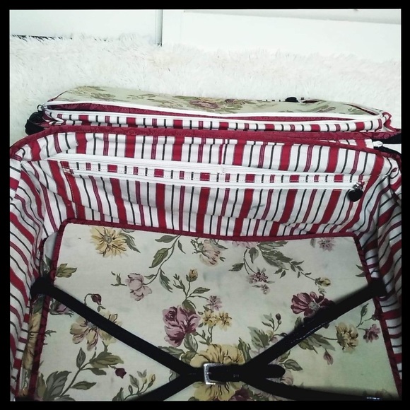 BRIGHTON Rolling Suitcase Beautiful Condition Comes With Protective Cover - Picture 11 of 12